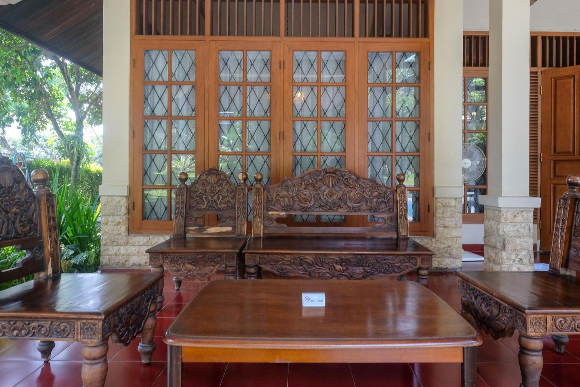 Sareh Villa By The Lavana Semarang Exteriör bild