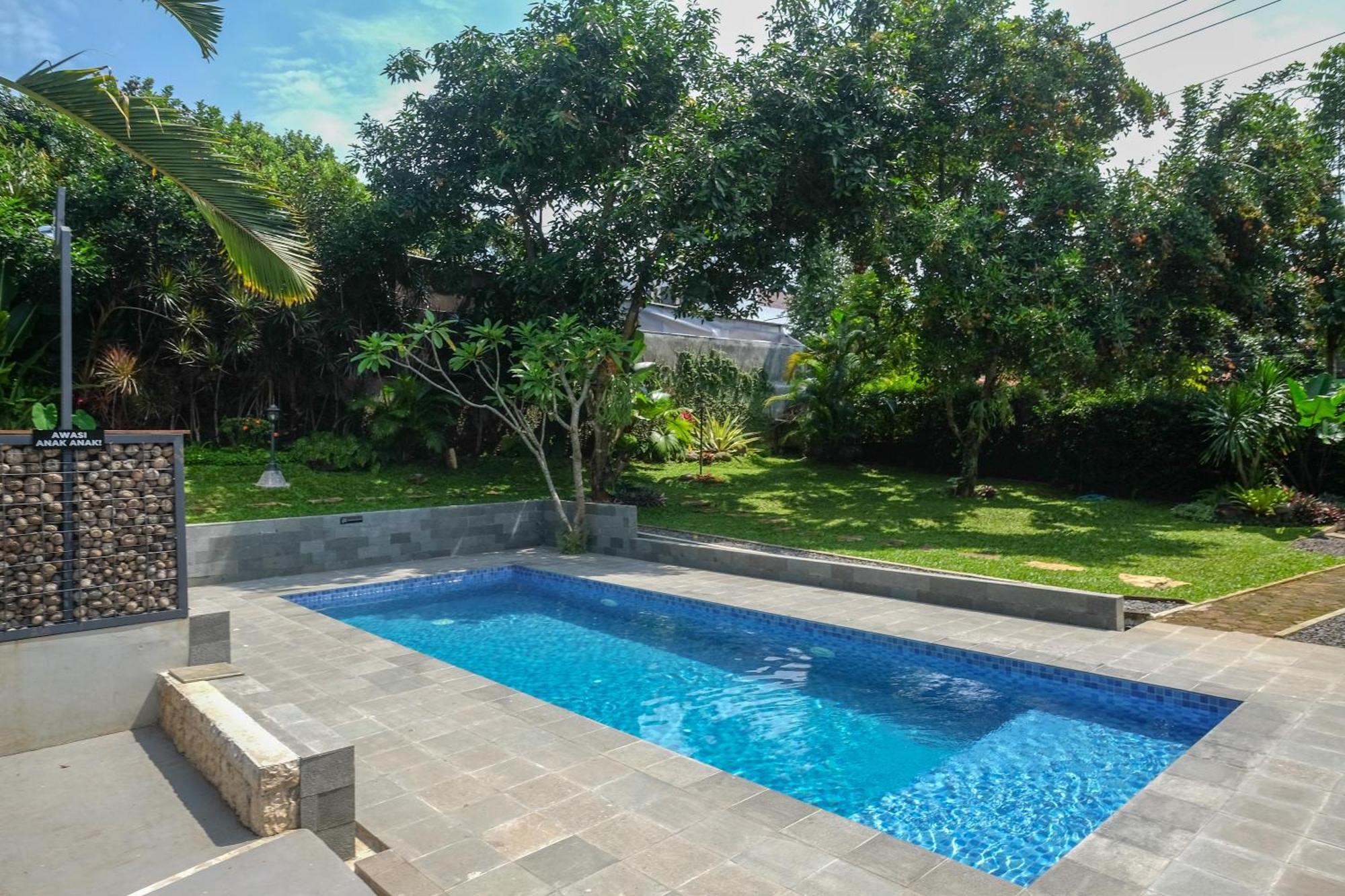 Sareh Villa By The Lavana Semarang Exteriör bild
